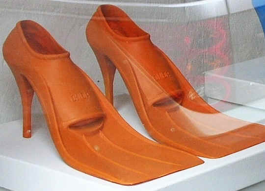 high tide heels