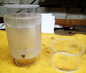 Vorrichtung zum Spannen des Membrangummis